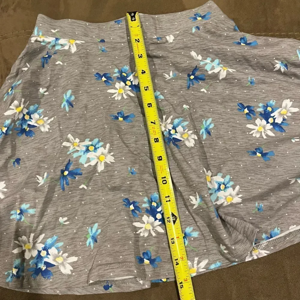 Gray Floral Skater Skirt Junior’s Small